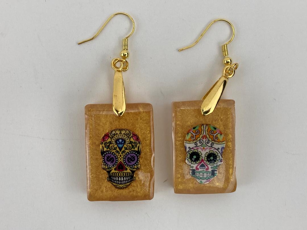 Creamy Gold Sugar skull earrings