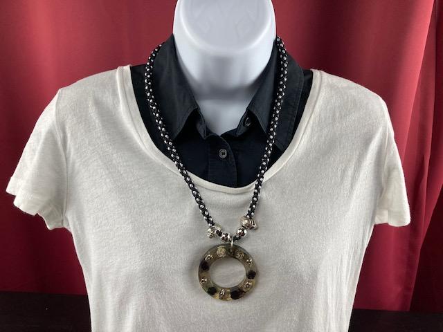 Black and silver Wreath Pendant