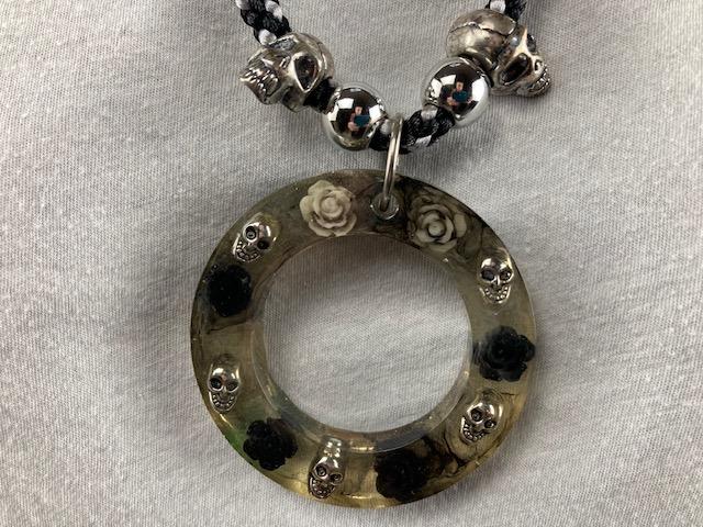 Black and silver Wreath Pendant