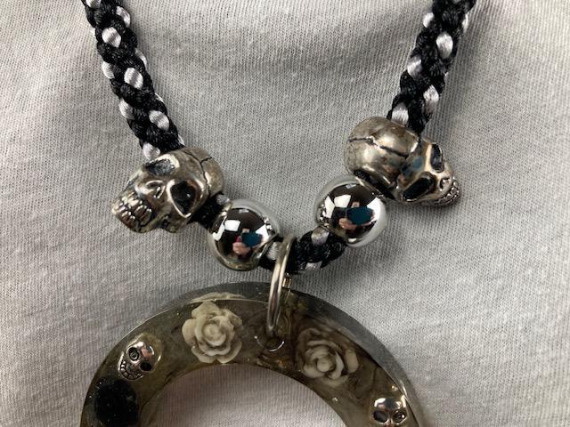 Black and silver Wreath Pendant